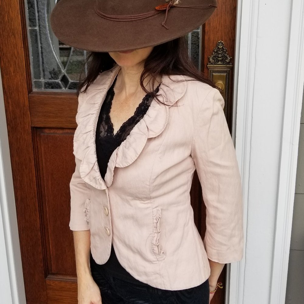 Cabi spring jacket 3/4 sleeve fitted bodice size 4